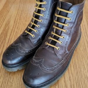 Made in Asia Doc Marten boot